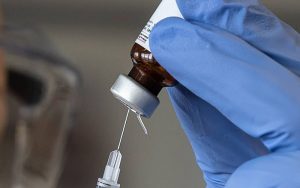 Cidades do Alto Tietê começam a aplicar vacina da Moderna contra a Covid-19