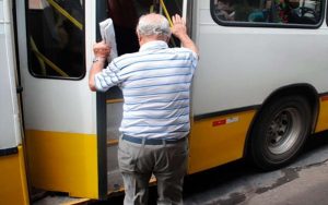 Nove cidades da Grande SP anunciam aumento em tarifas de ônibus