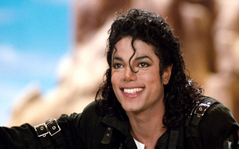 Cinebiografia de Michael Jackson já tem data para estrear nas telonas