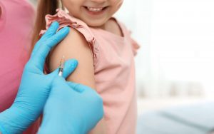 Ministério da Saúde incluí vacina contra Covid-19 no calendário infantil