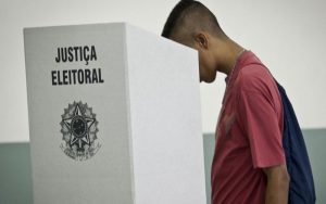 Relator da reforma do Código Eleitoral vai propor o fim da reeleição