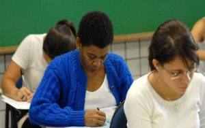 Inscrições para o 2º semestre da Educação de Jovens e Adultos em SP estão abertas