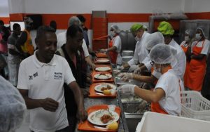 Restaurantes Bom Prato do Alto Tietê servirão almoço especial de Páscoa