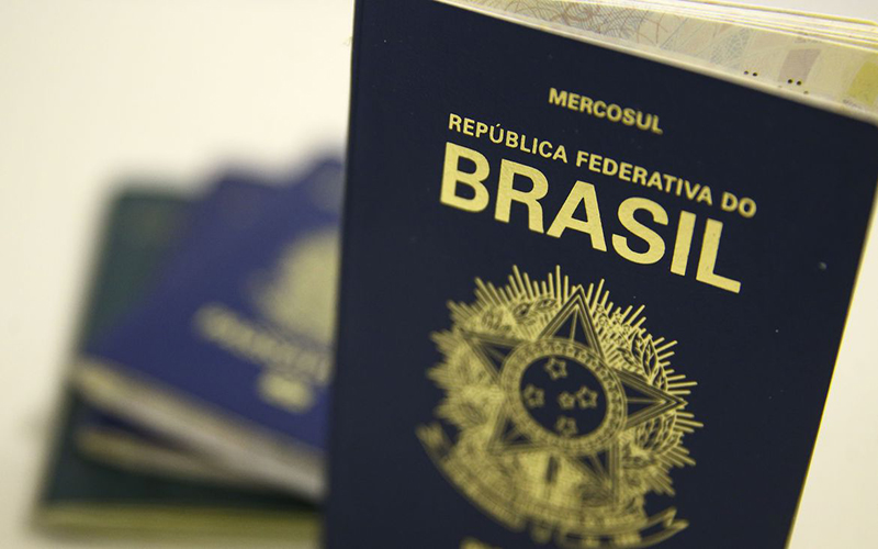 Brasil regulamenta concessão de vistos e residência para cidadãos de países que falam português