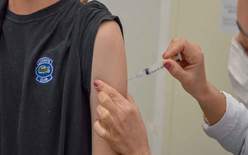 Suzano disponibiliza vacina contra meningite a jovens com idade entre 15 e 19 anos
