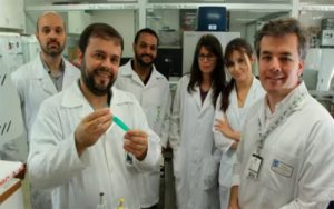 Vacina brasileira para tratar vício em drogas é finalista em prêmio internacional
