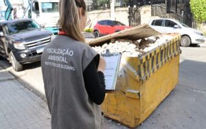 Suzano: Caçambas irregulares são apreendidas em ação da Secretaria de Meio Ambiente