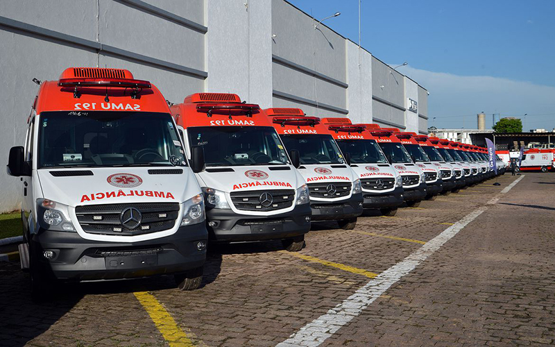Projeto isenta motoristas de ambulância de taxas para renovação da CNH