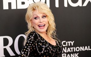 Dolly Parton regrava “Let It Be” com Paul McCartney e Ringo Starr