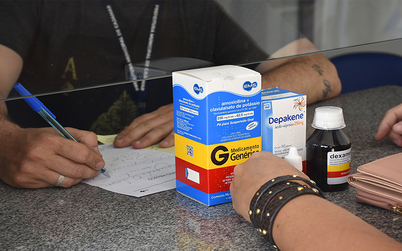 Projeto regulamenta a prescrição de medicamentos e de exames por enfermeiros