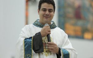 Padre Robson, do Divino Pai Eterno, chega à Diocese de Mogi