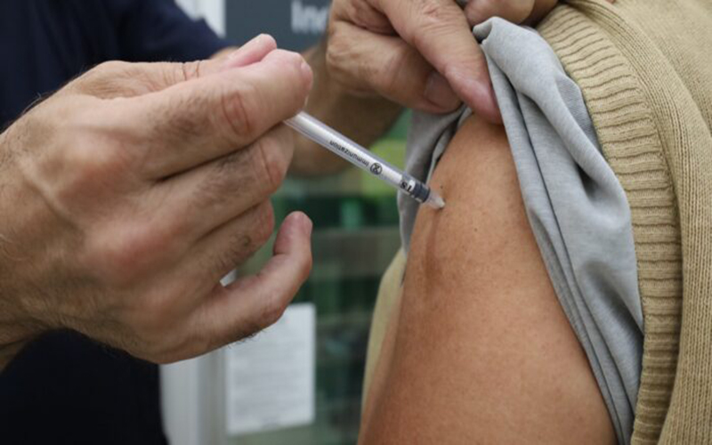 Escolas estaduais de SP começam campanha de multivacinação em crianças e adolescentes a partir de segunda-feira