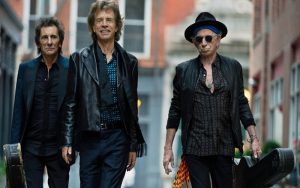 Rolling Stones: banda anuncia novo disco e libera a inédita “Angry”