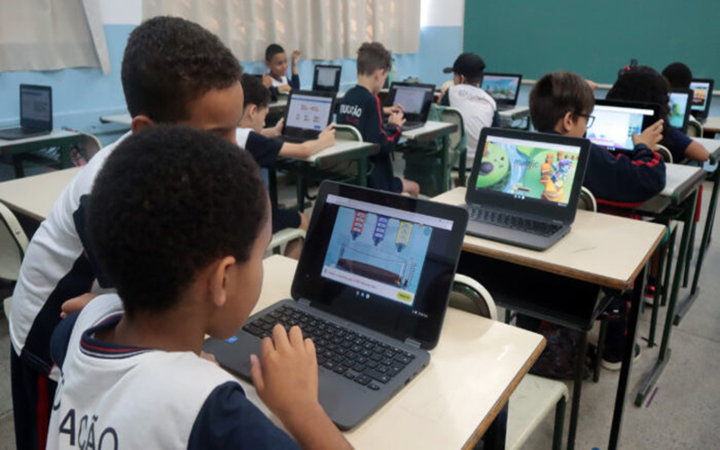 Novo sistema informatizado de avaliação vai contribuir com ensino de Matemática e Português em Suzano