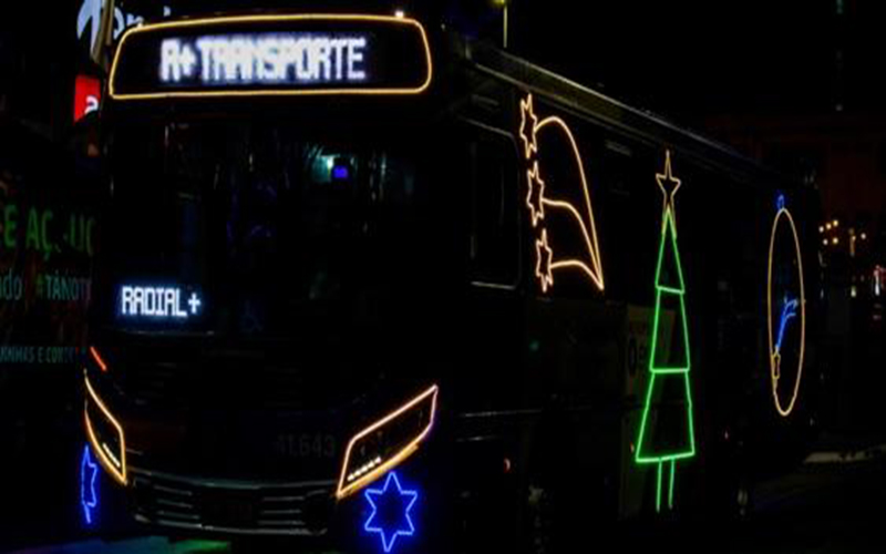 Radial e empresas parceiras promovem a primeira carreata de ônibus iluminado do Alto Tietê
