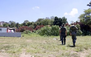 Suzano fiscaliza construções em áreas de preservação no Rio Abaixo