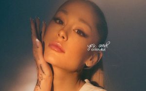 Ariana Grande lança “yes, and?”