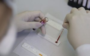 Suzano reforça orientações sobre ISTs e intensifica oferta de autotestes