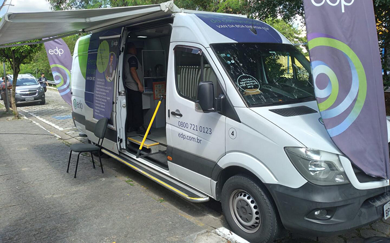 Bairro Jardim Maitê, em Suzano, recebe serviços da Van da Boa Energia