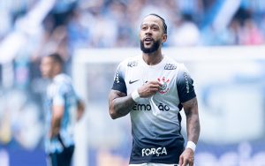 Memphis Depay é pré-convocado para seleção da Holanda nas quartas da Liga das Nações