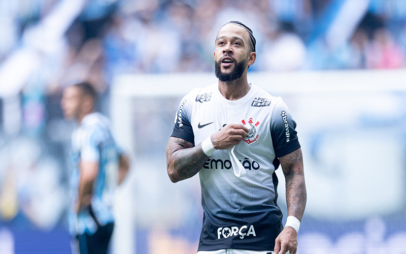 Memphis Depay é pré-convocado para seleção da Holanda nas quartas da Liga das Nações