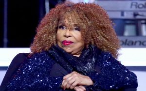 Morre, aos 88 anos, a cantora Roberta Flack