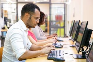 Estado abre inscrições de cursos profissionalizantes para jovens de Ferraz de Vasconcelos